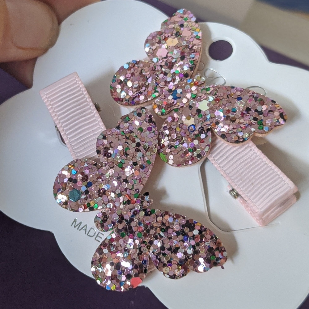 Pair of Pink Girls hair clips/hairpins - Picture 1 of 2